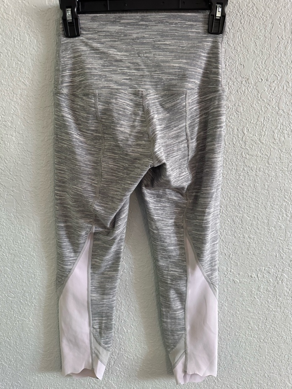 Lululemon High Rise Space Dye Crop Leggings Gray White Mesh Panel Size 6 - Picture 6 of 14